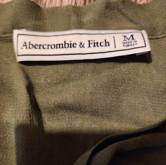 Abercrombie & Fitch Flutter Sleeve Top NWOT - Picture 7 of 8